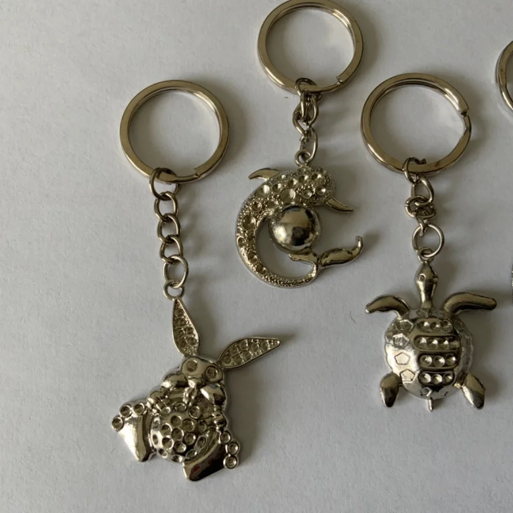 Set of 6 Silver Tone Metal Keychains Keyring